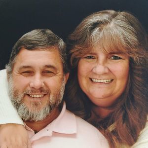 Meet your Posher, Lois